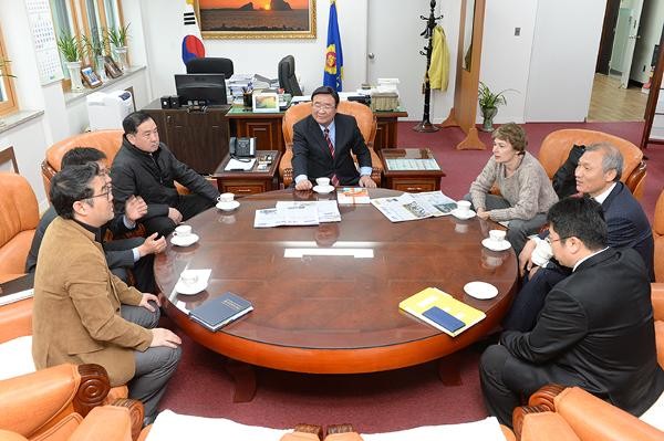 Seminar mit der Provinzregierung von Jeju, Korea, zum Thema kompakte Stadt und Verkehr